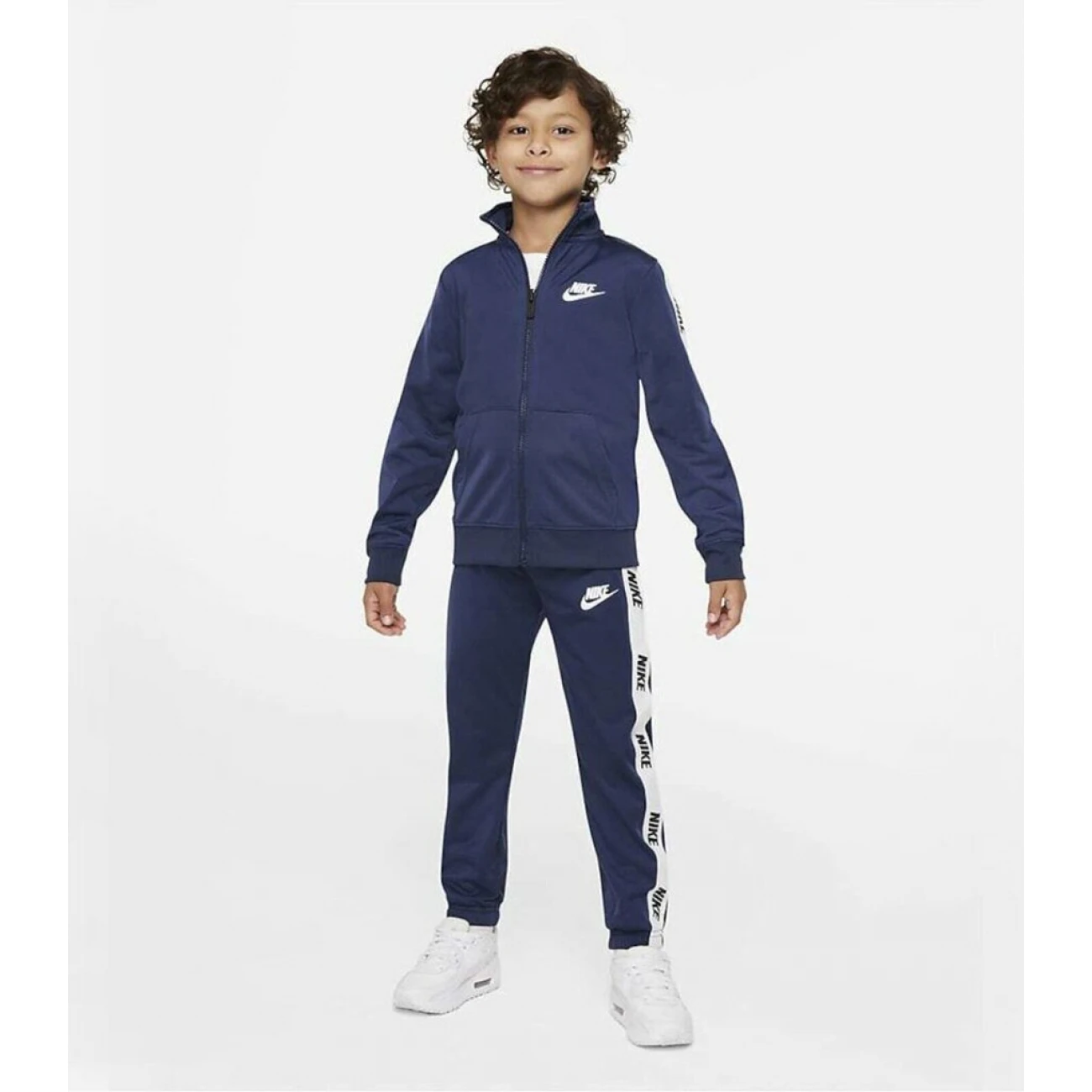 86G796-U90 Nike jogging