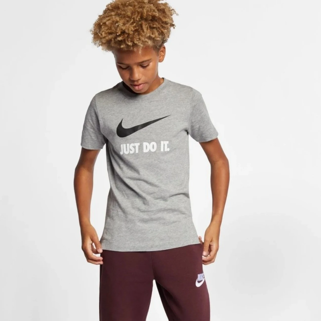 8u9461-g1j Nike póló