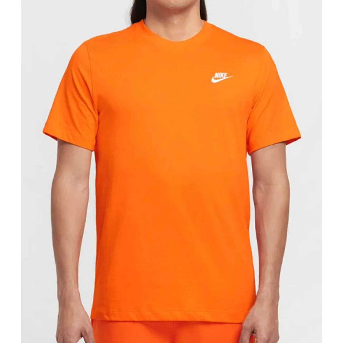 AR4997-819 Nike póló