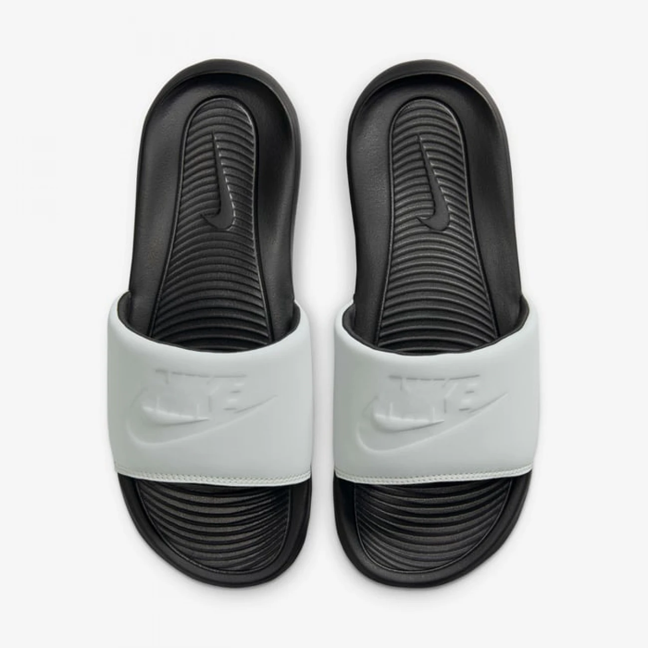 CN9675-014 Nike Victori One Slide