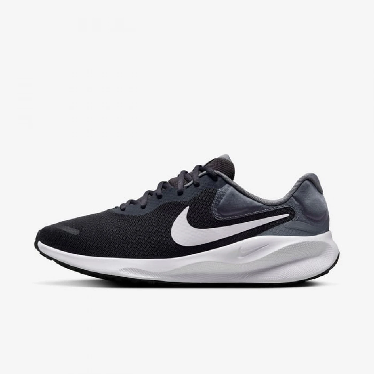 FB2207-007 Nike Revolution 7