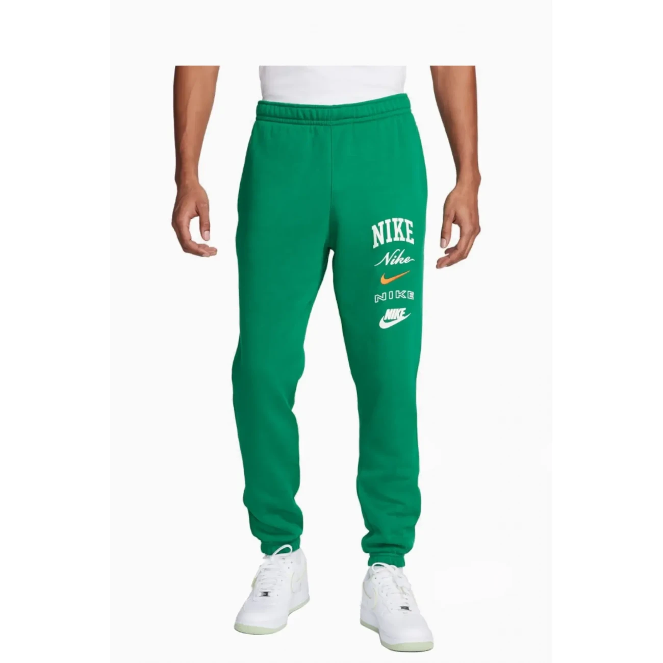 FN2643-365 Nike alsó