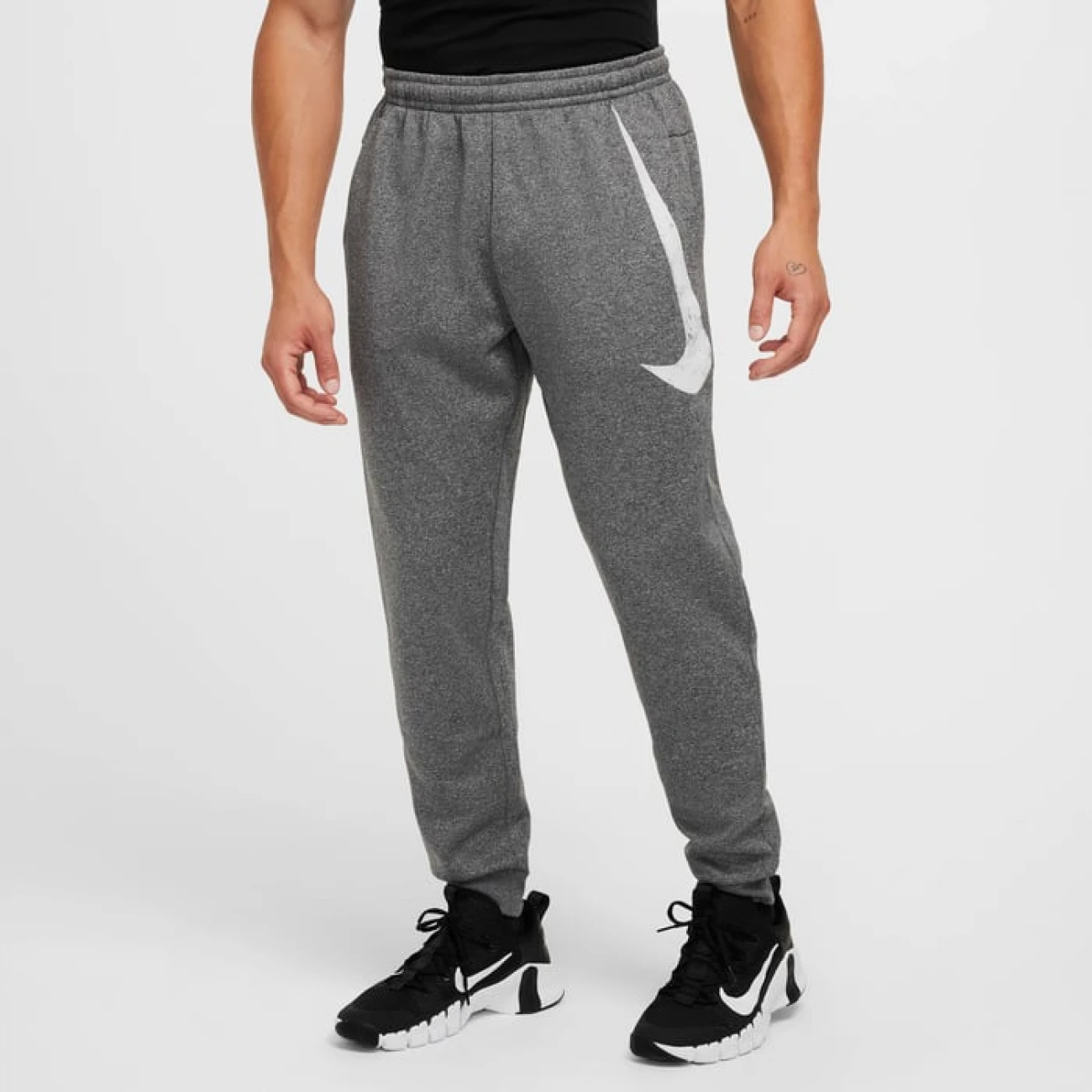 FZ1074-010 Nike Therma-Fit alsó