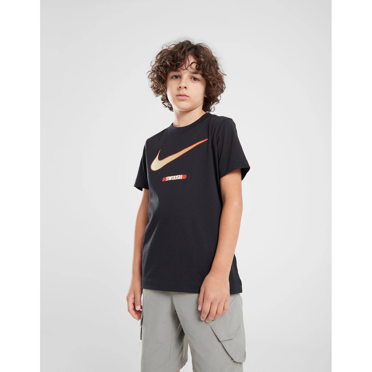 FZ5133-010 Nike póló