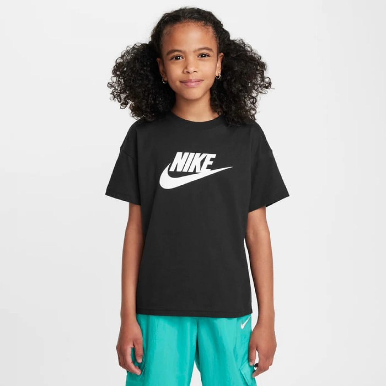 FZ5540-010 Nike póló