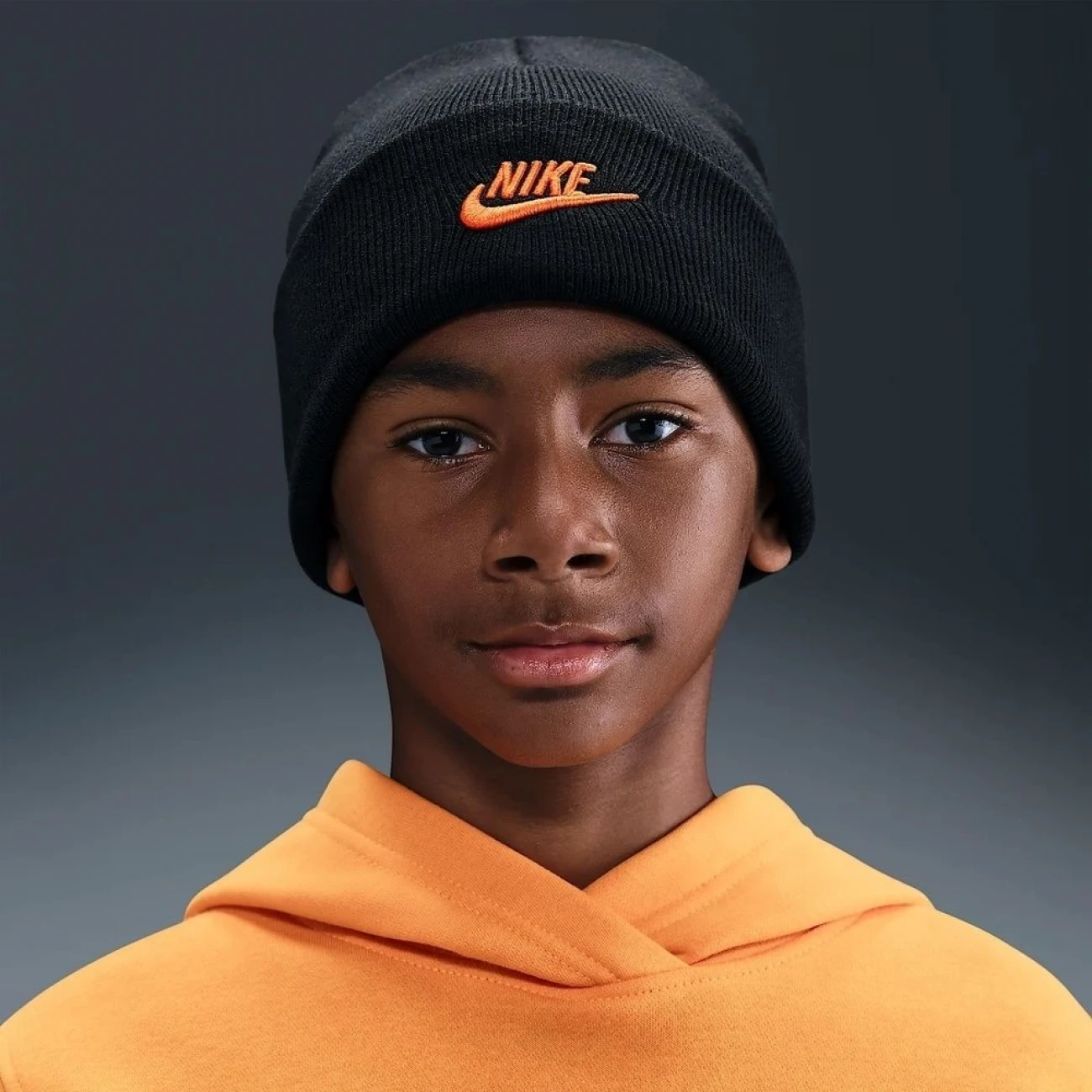 HF5498-011 Nike sapka