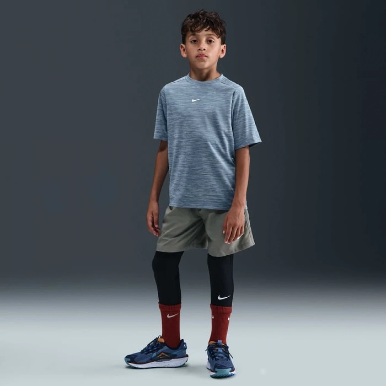 HJ3771-499 Nike póló