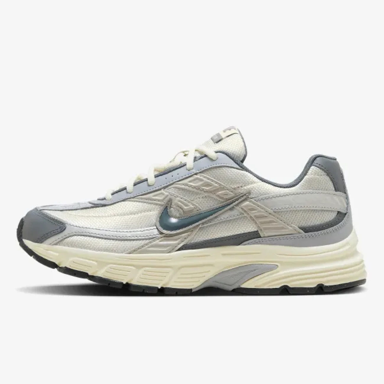 HQ1179-001 Nike Initiator