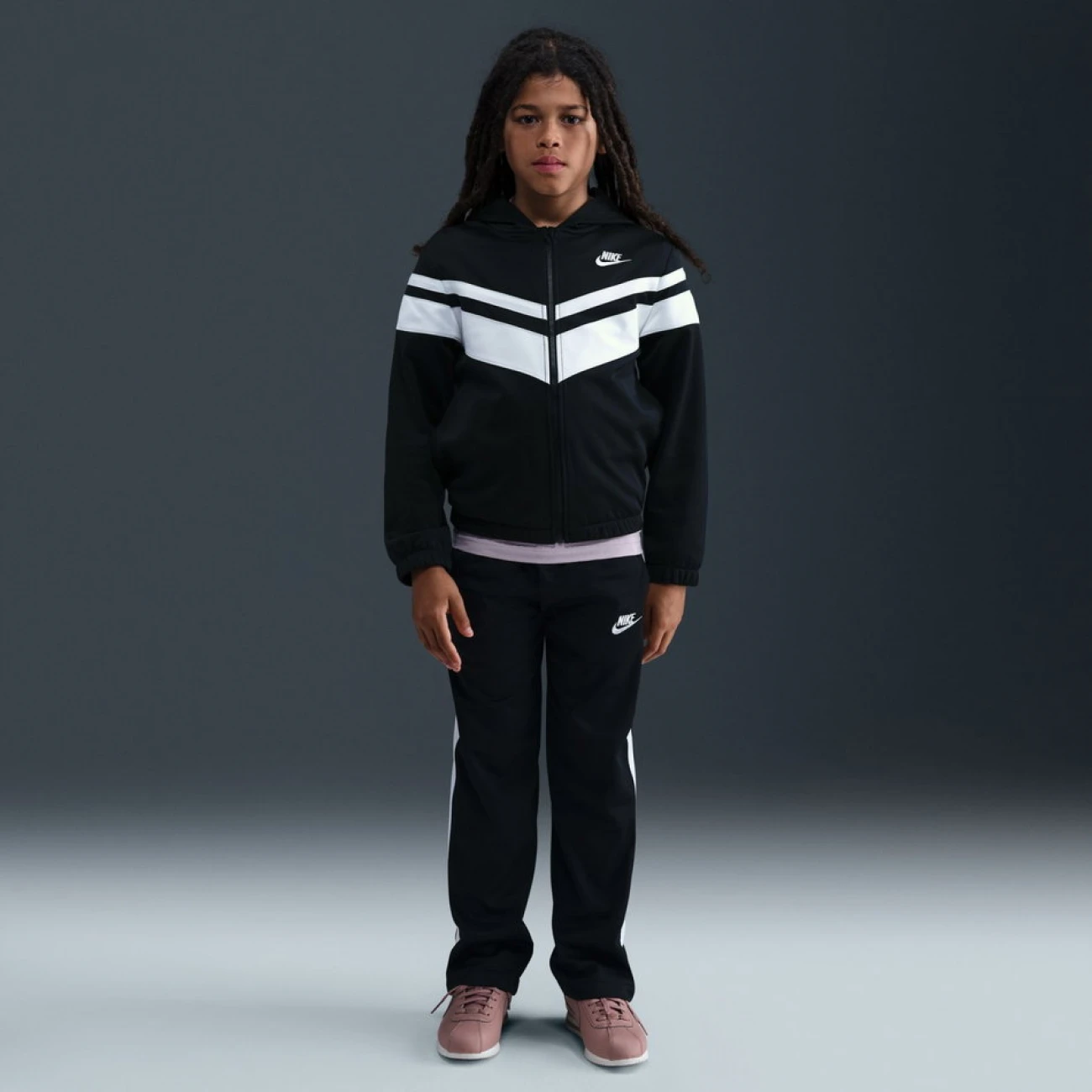 HQ9316-010 Nike melegítő