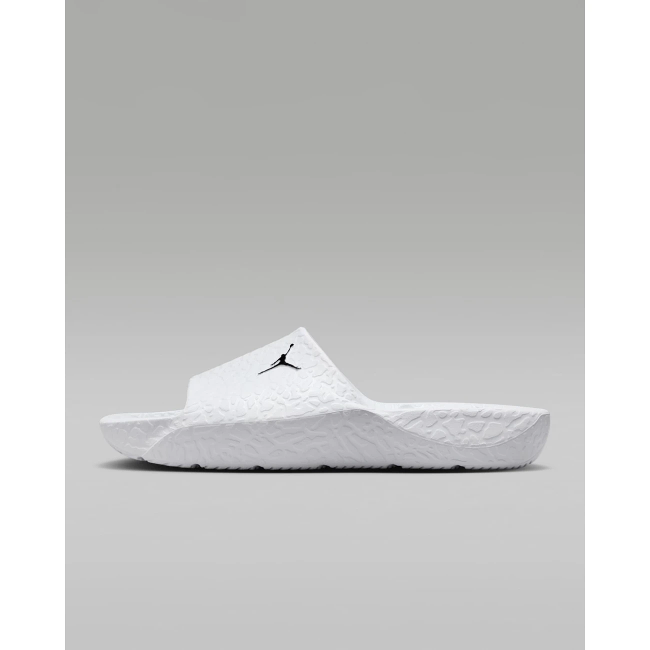 Hq2163-100 Nike Jordan papucs