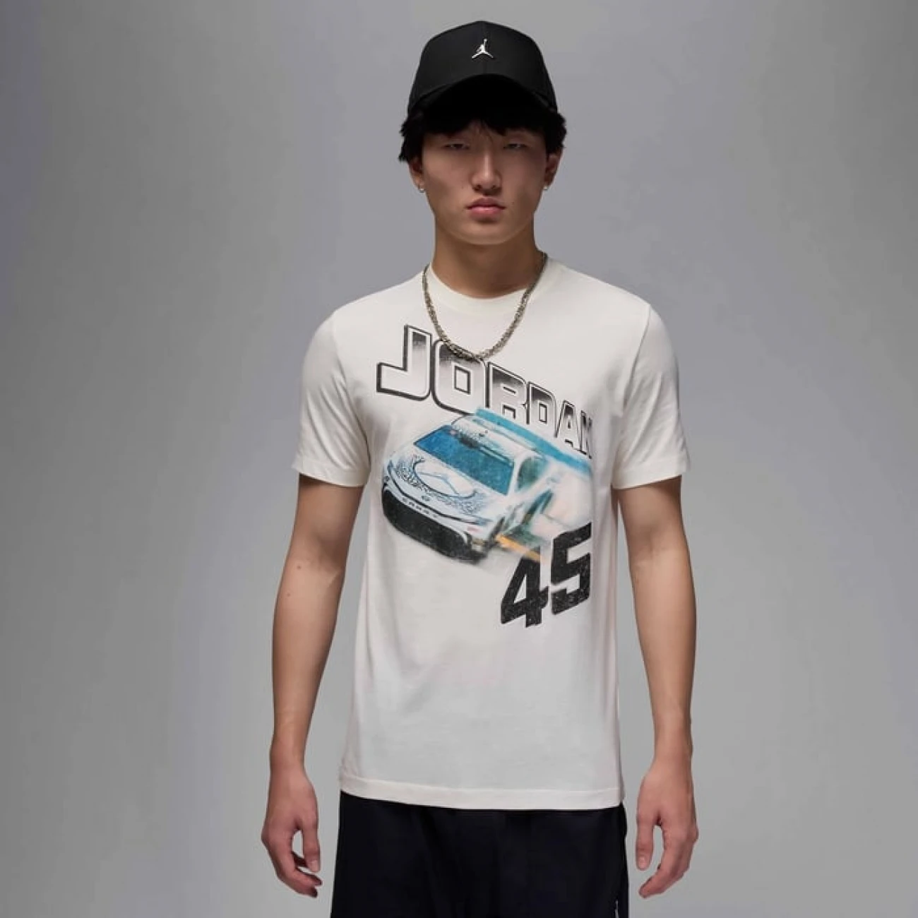 IB7351-133 Nike Jordan póló