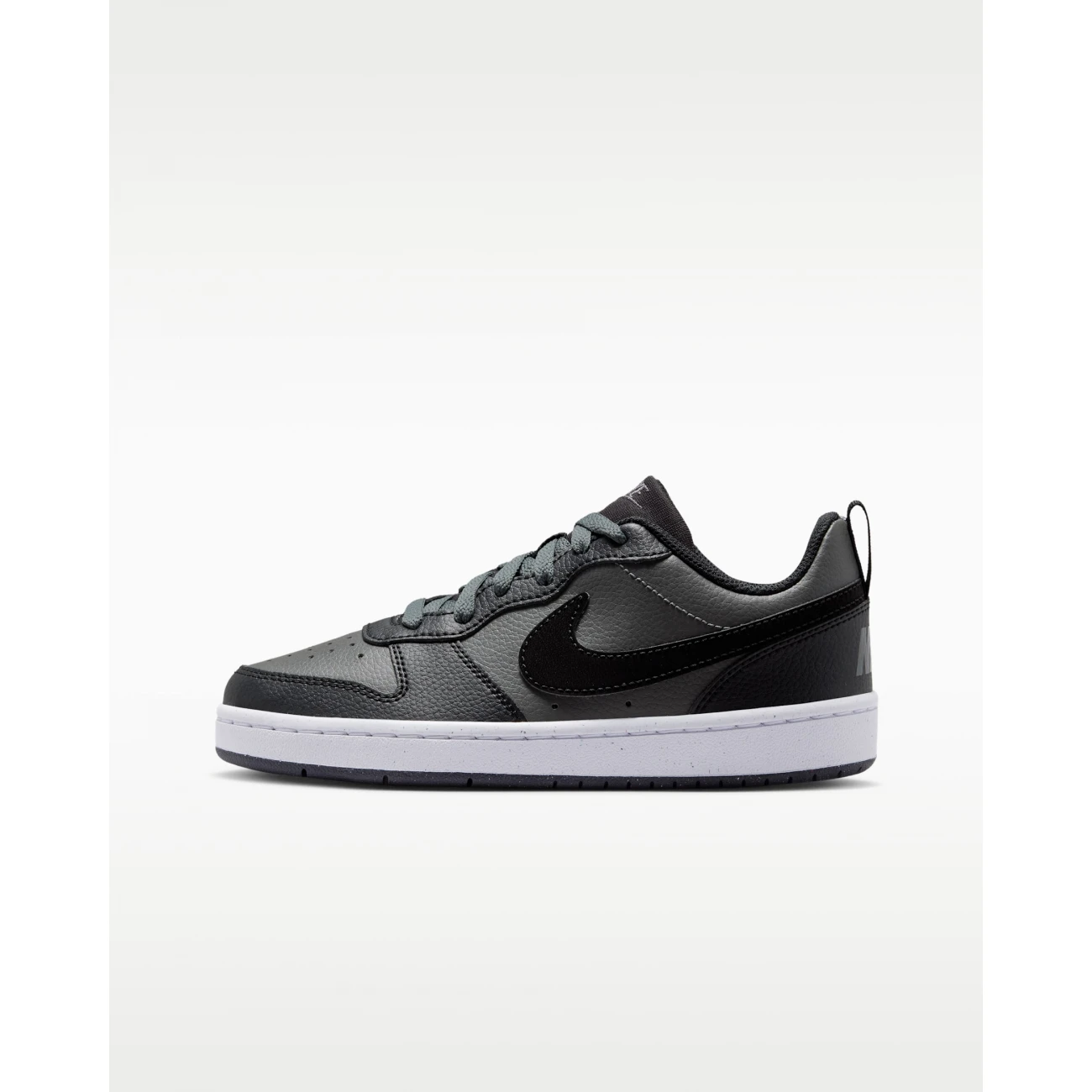 IO1661-001 Nike Court Borough low GS