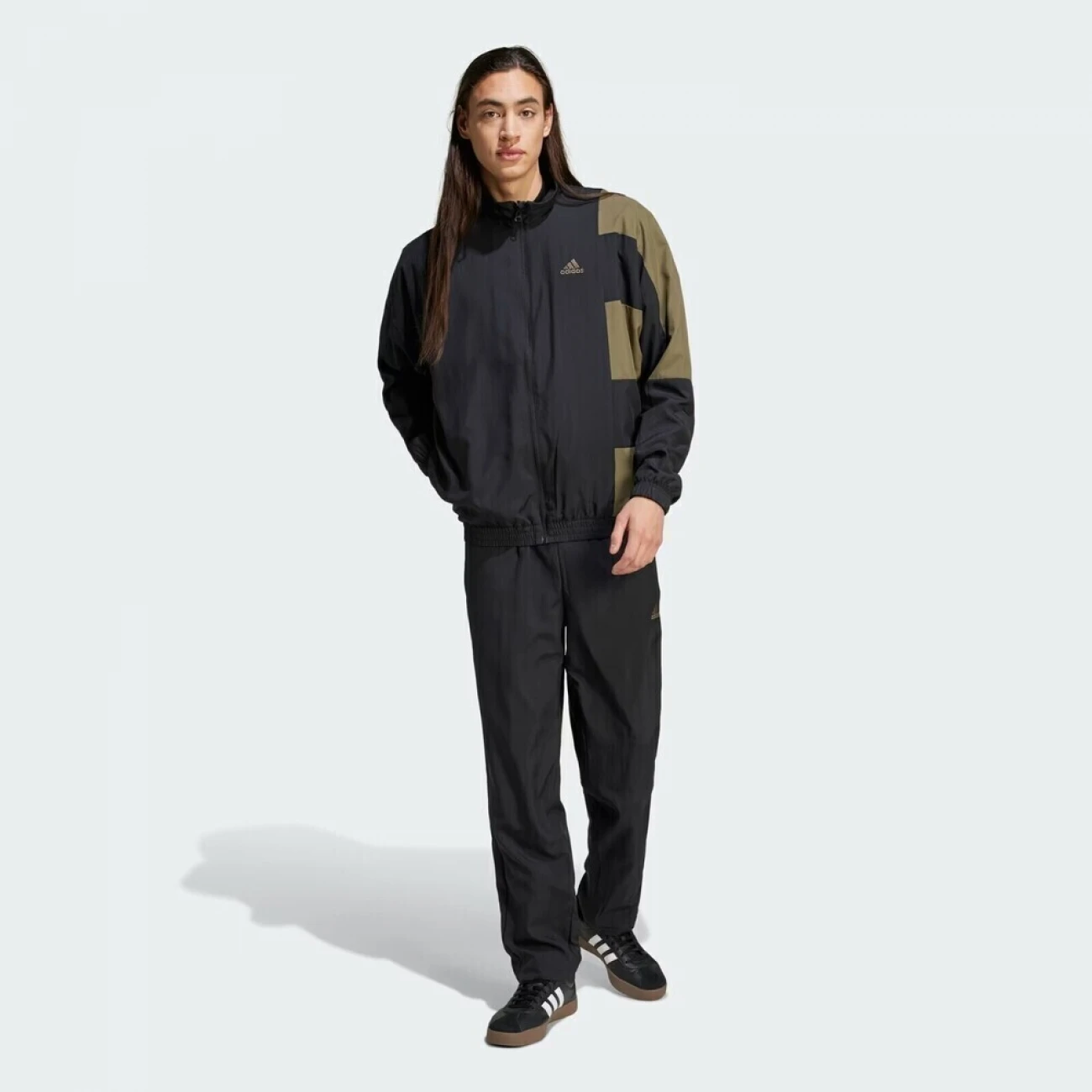 IP1613 Adidas jogging