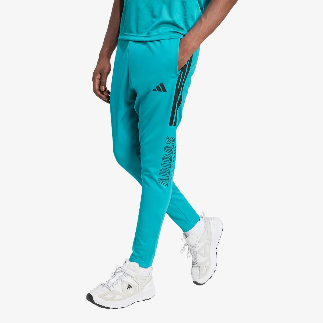 JW2705 Adidas alsó