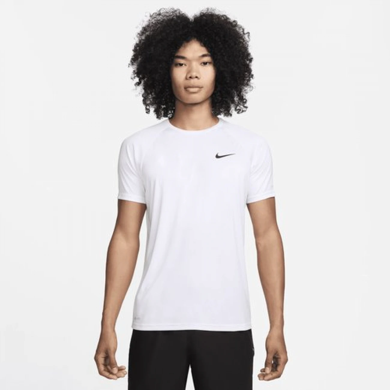 NESSA586-100 Nike póló UV szűrős