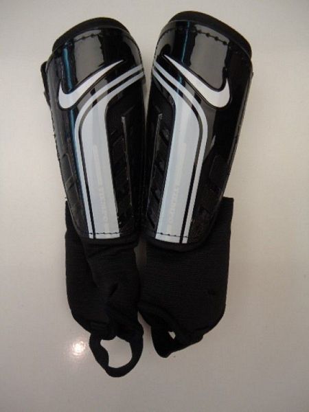 SP0222-022 Nike sípcsontvédő