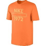 847612-856 Nike póló