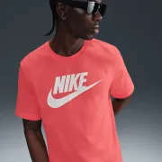 AR5004-814 Nike póló