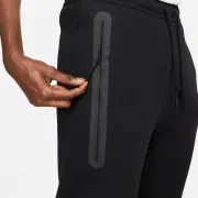 FB8002-060 Nike alsó