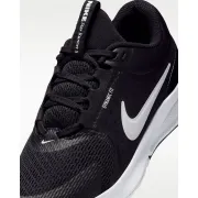 HF7004-002 Nike Star Runner 5