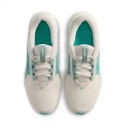 HF7004-003 Nike Star Runner 5