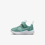 HM4401-008 Nike Cosmic Runner
