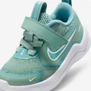 HM4401-008 Nike Cosmic Runner