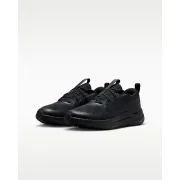HM4402-001 Nike Cosmic Runner