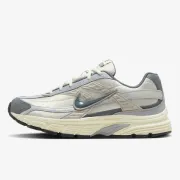 HQ1179-001 Nike Initiator