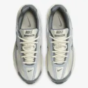HQ1179-001 Nike Initiator