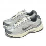 HQ1179-001 Nike Initiator
