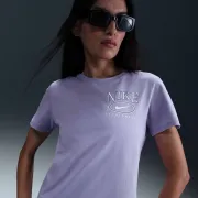 IB2447-533 Nike póló