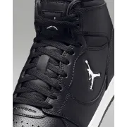 IQ5685-001 Nike Court Connect Mid