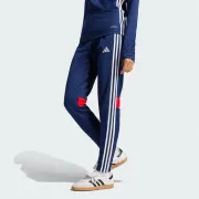 IY4517 Adidas alsó