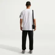 Ih1359-100 Nike póló AIR