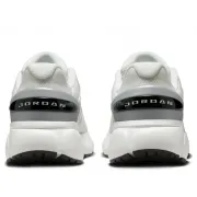 Iq0701-101 Wmns Jordan Trunner Flow