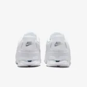 Ir1458-102 Wmns Nike Reax 8