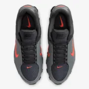Ir5118-002 Nike Reax 8