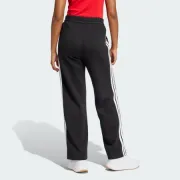 JE1300 Adidas alsó