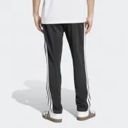 JI8802 Adidas alsó