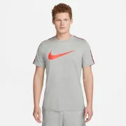 dx2032-064 Nike póló