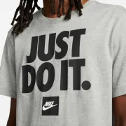 dz2989-063 Nike póló