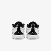fb9924-105 Nike Jordan Stay Loyal 3