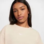 fz5539-126 Nike póló