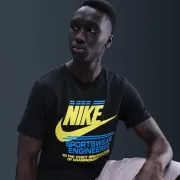 hq9157-011 Nike póló