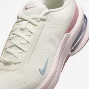 ib2764-102 Nike Air Zoom Upturn SC