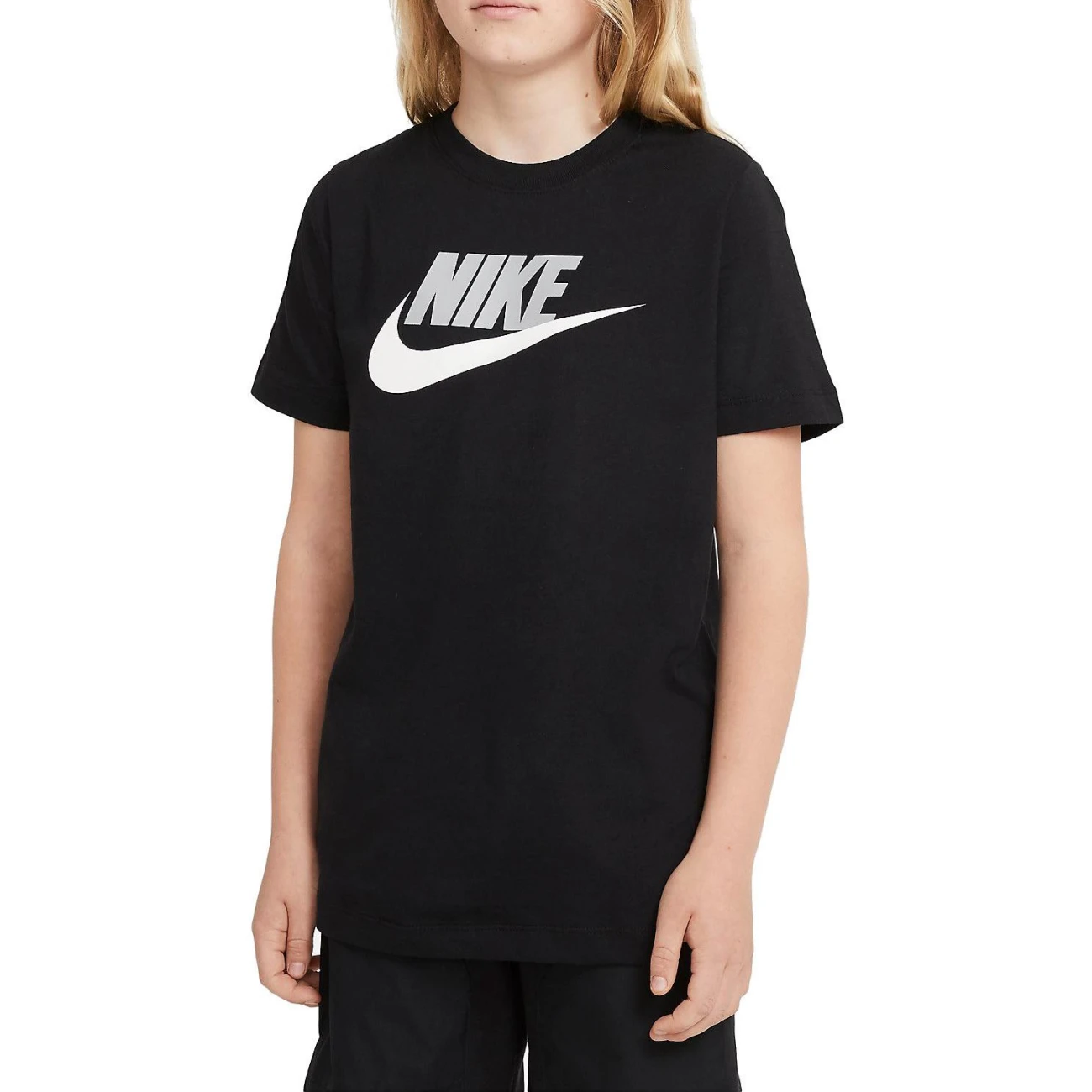 ar5252-013 Nike póló