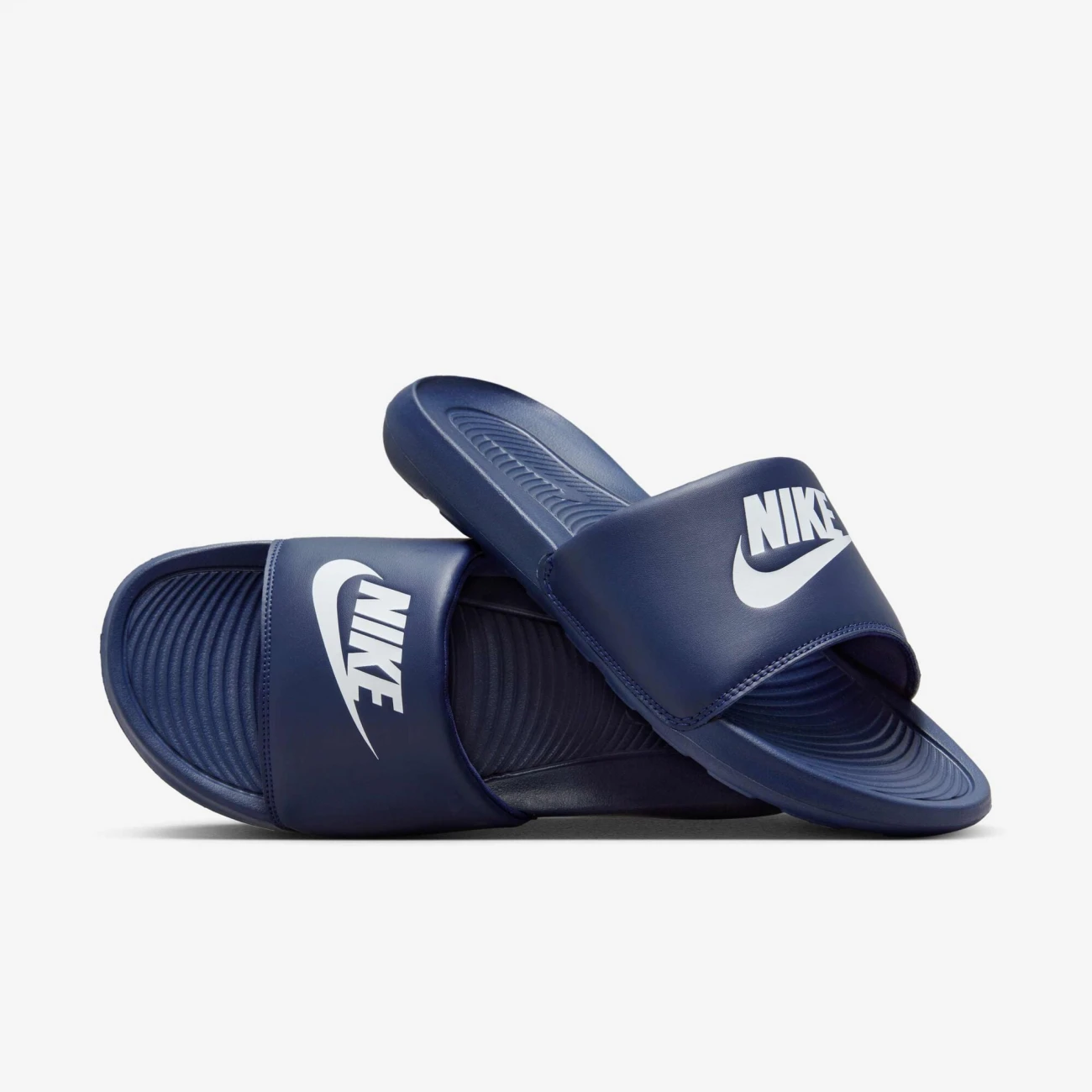 cn9675-401 Nike Victori One Slide