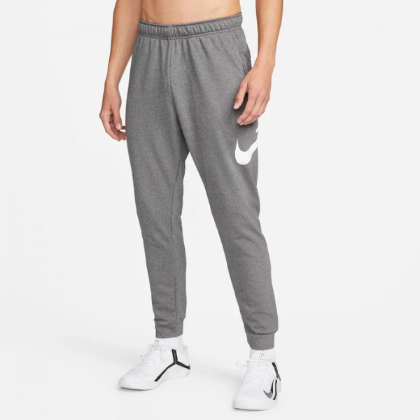 cu6775-071 Nike alsó