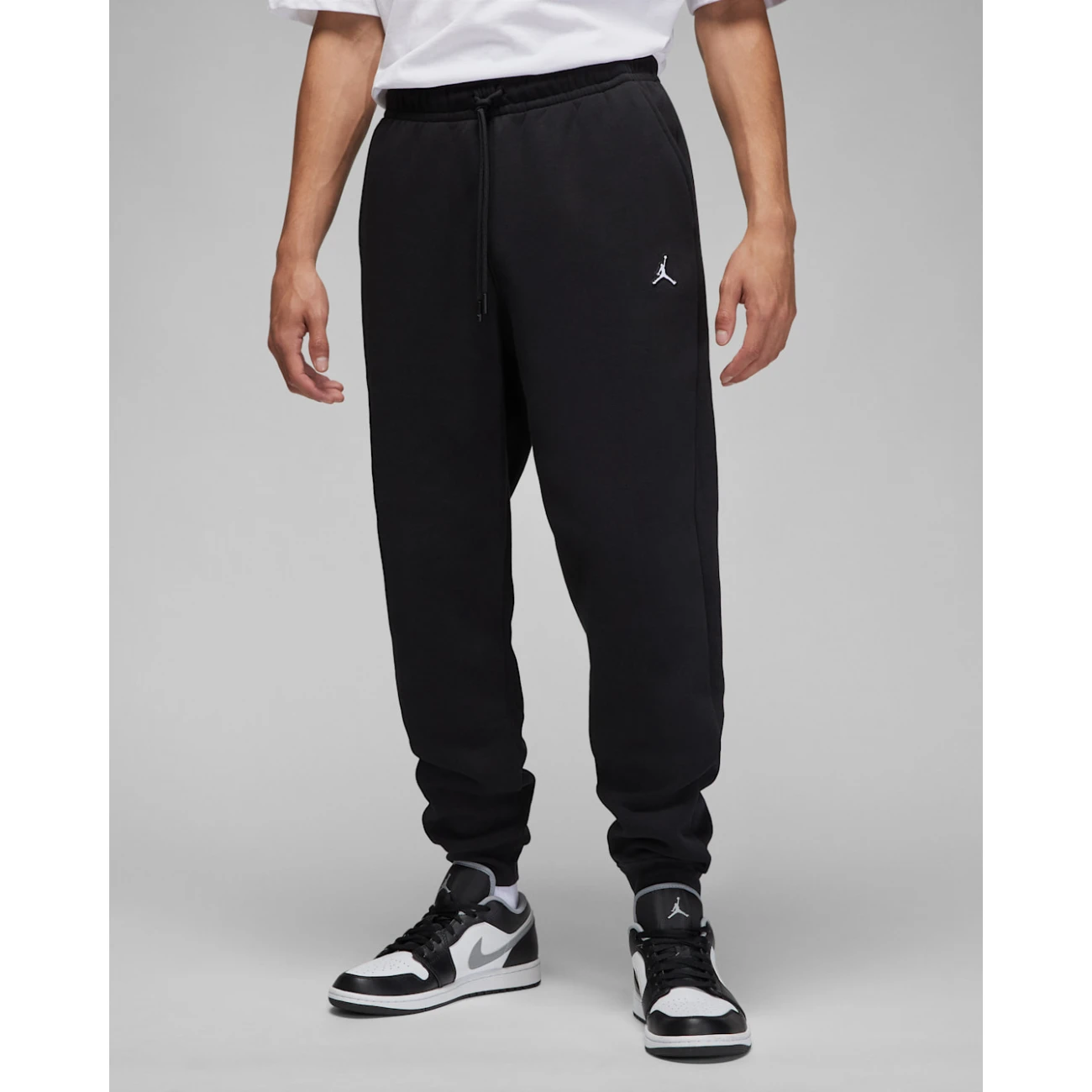 dq7340-010 Nike Jordan alsó